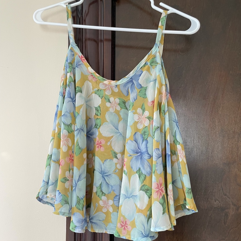 FLORAL TOP